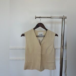 COS Vest - size 34